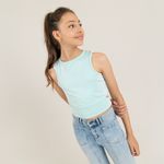 Camiseta-croptop-para-niña-manga-sisa-con-abertura-en-laterales