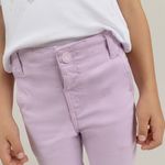 Pantalon-skinny-para-niña-con-costuras-decorativas