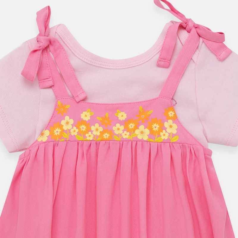 Conjunto-corto-dos-piezas-para-bebe-nina