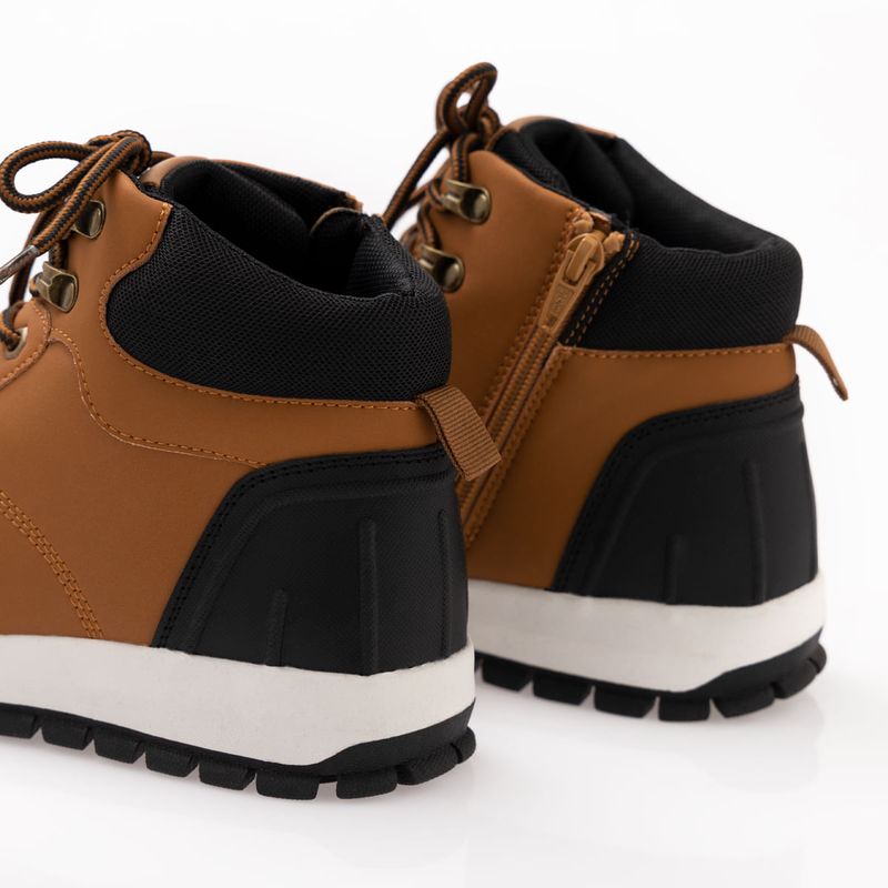 Botas-para-niños-Ropa-nino-Cafe