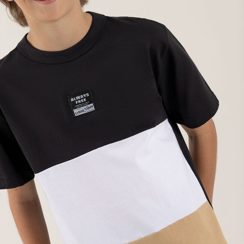 Camiseta-para-nino-manga-corta-con-bloques-de-color-Negro