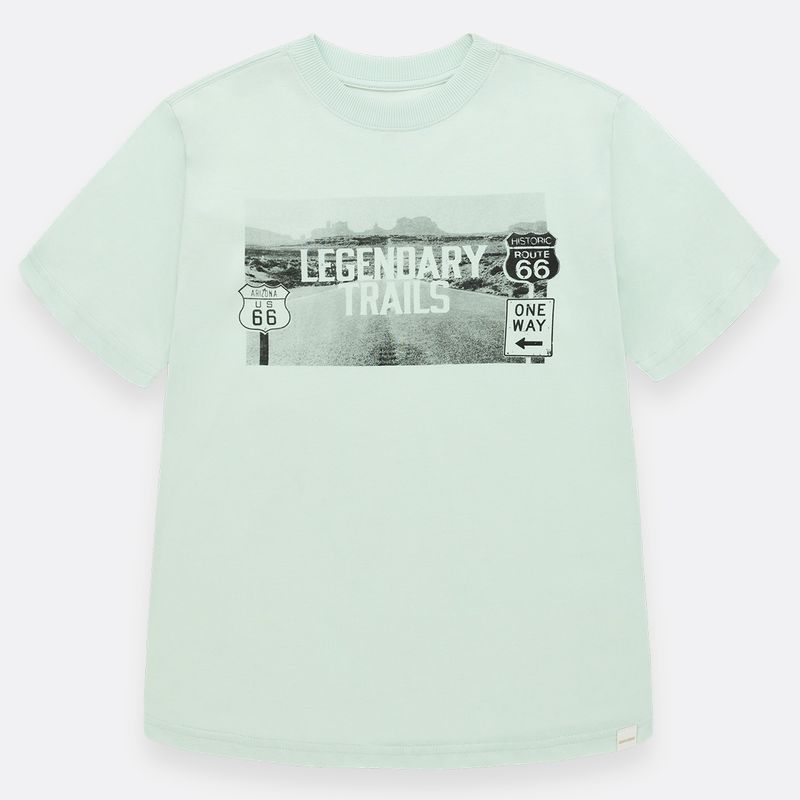 Camiseta-para-nino-con-grafico-en-el-frente-Verde