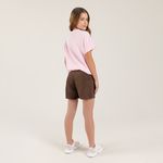 Short-para-nina-con-bolsillos-de-parche-Cafe