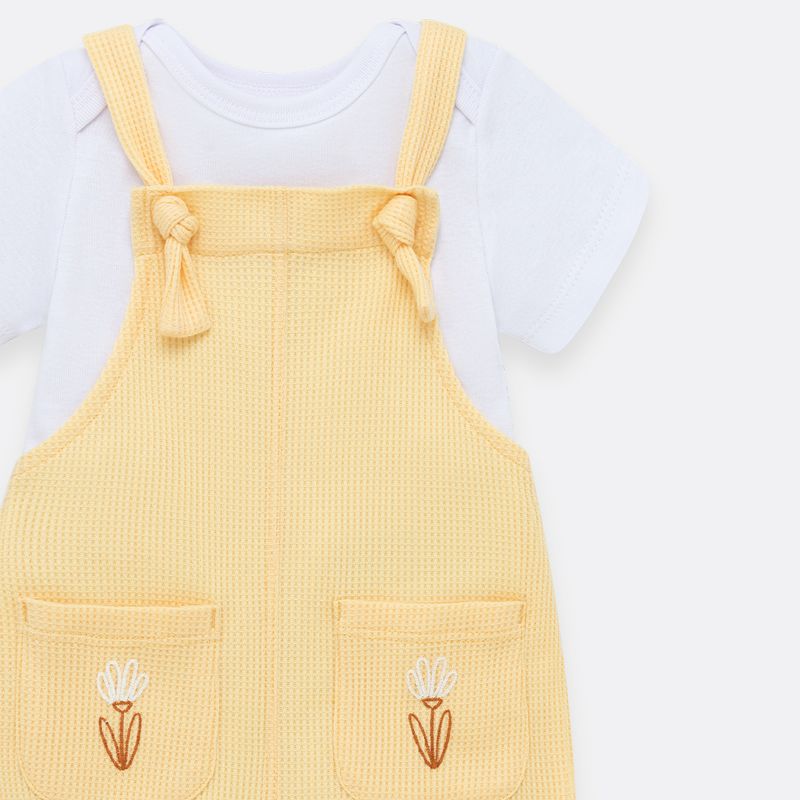 Conjunto-corto-dos-piezas-para-bebe-nina