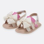 Sandalias-cosidas-para-bebe-nina