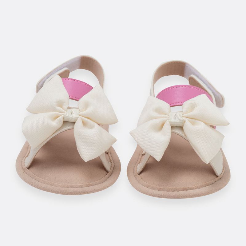 Sandalias-cosidas-para-bebe-nina