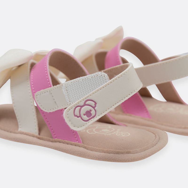 Sandalias-cosidas-para-bebe-nina