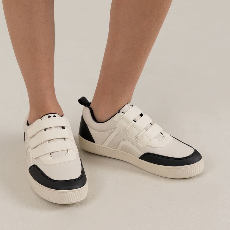 Tenis-casuales-para-nino-con-correas-de-velcro-Arena