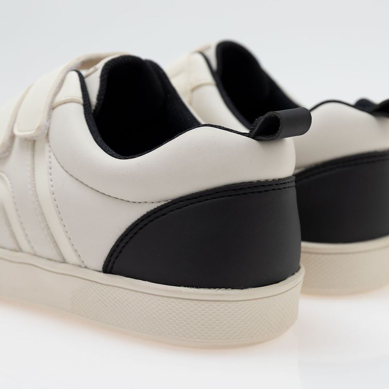 Tenis-casuales-para-nino-con-correas-de-velcro-Arena