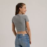 Camiseta-para-niña-silueta-crop-top