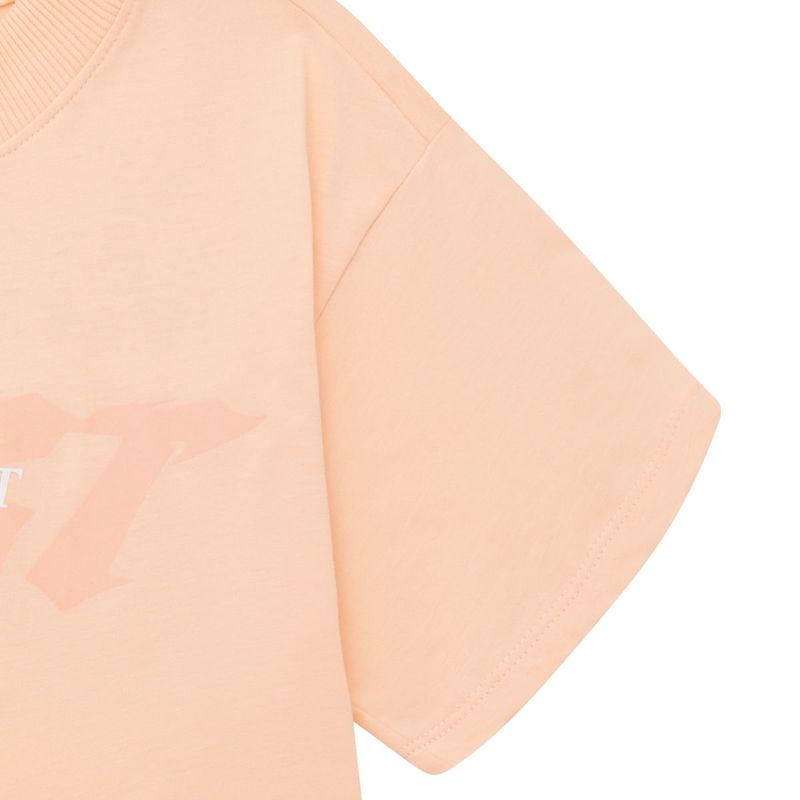 Camiseta-para-niña-manga-corta-con-estampado-en-el-frente-