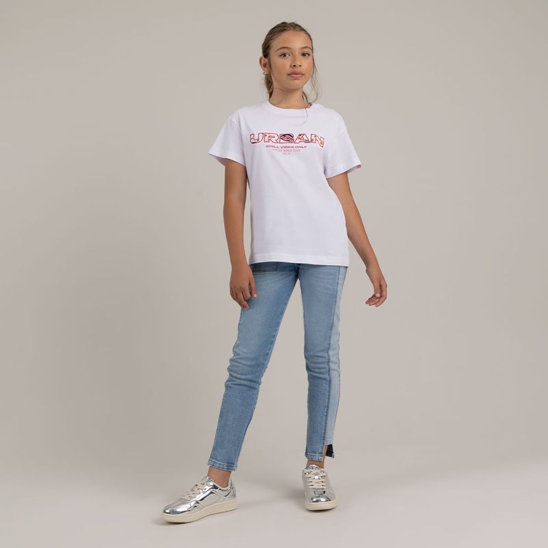 Camiseta-para-niña-manga-corta-con-estampado-en-el-frente