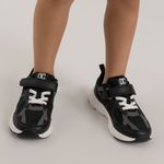 Tenis-deportivos-para-nino-con-bloques