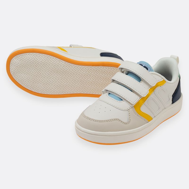 Tenis-casuales-para-nino-con-correas-de-velcro