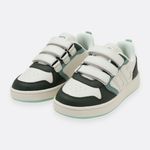 Tenis-casuales-para-nino-con-correas-de-velcro