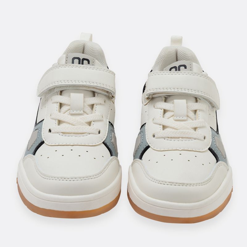 Tenis-casuales-para-nino-con-correa-de-velcro-y-cordones-elasticos