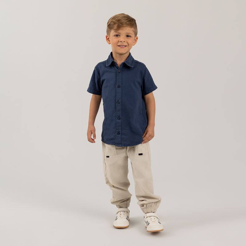 Pantalon-para-nino-tipo-jogger-con-pretina-ajustable