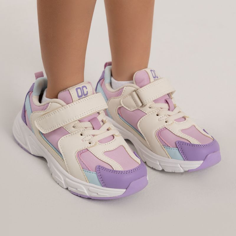 Tenis-deportivos-para-nina-con-correa-de-velcro-y-cordones-elasticos