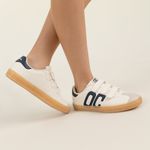 Tenis-casuales-para-nino-con-correas-de-velcro