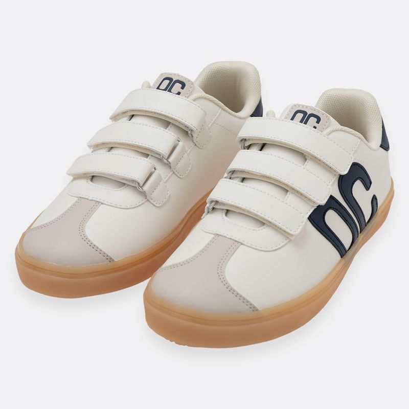 Tenis-casuales-para-nino-con-correas-de-velcro