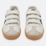 Tenis-casuales-para-nino-con-correas-de-velcro