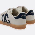 Tenis-casuales-para-nino-con-correas-de-velcro