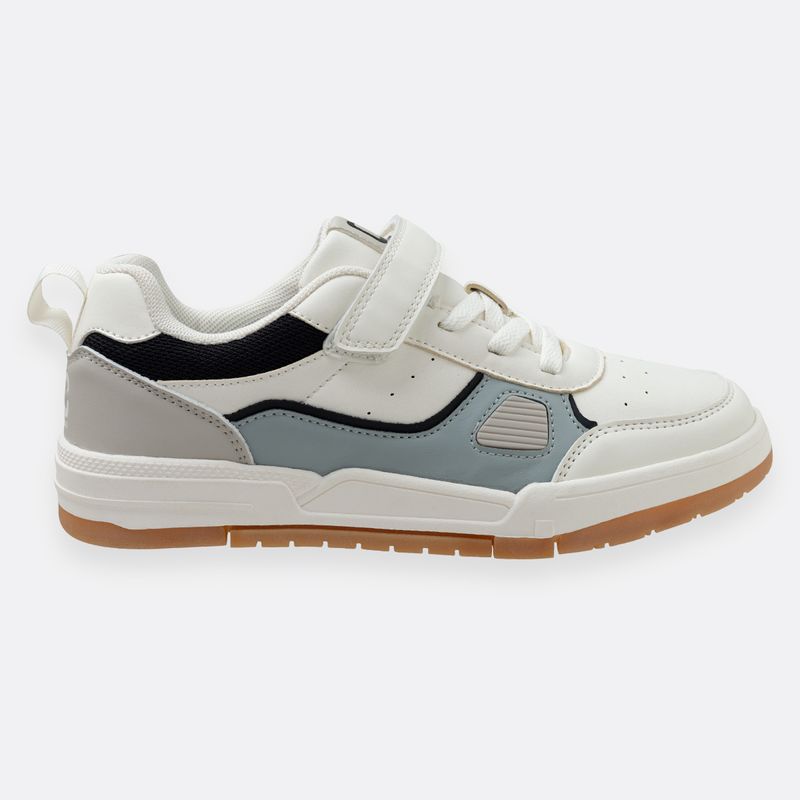 Tenis-casuales-para-nino-con-correa-de-velcro-y-cordones-elasticos