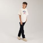 Camiseta-oversize-para-nino-con-estampado-en-el-frente