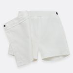 Falda-short-para-nina-con-bolsillos-posteriores
