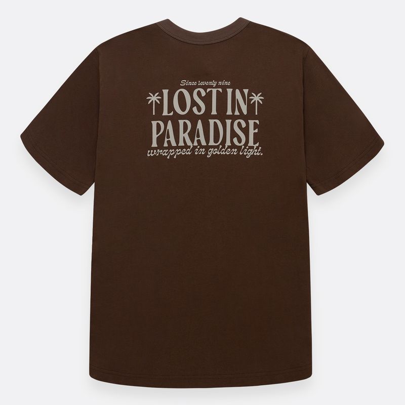 Camiseta-para-nino-con-estampado-en-la-espalda