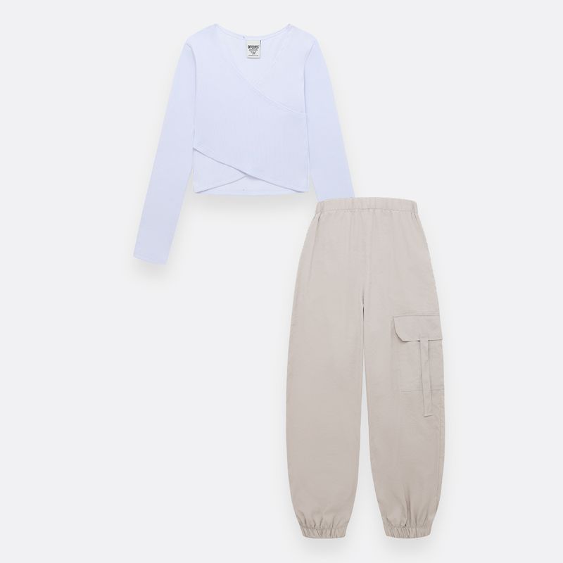 Conjunto-para-nina-de-camiseta-crop-y-pantalon-silueta-parachute