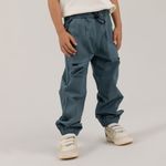 Pantalon-para-nino-tipo-jogger-con-pretina-ajustable