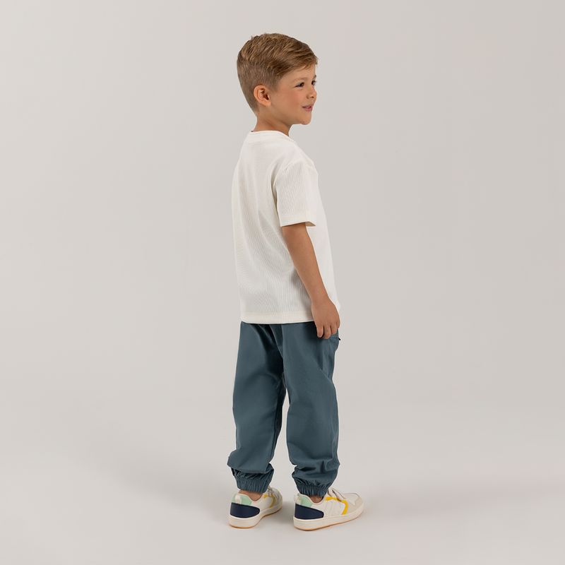 Pantalon-para-nino-tipo-jogger-con-pretina-ajustable