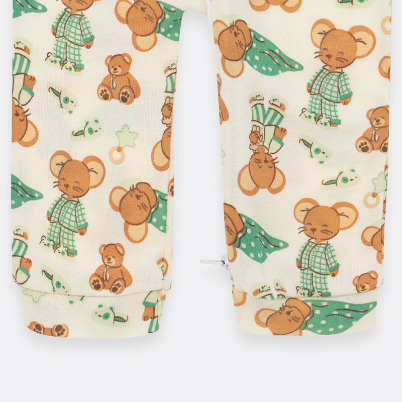 Pijama-enterizo-con-piecitos-para-bebe-nino