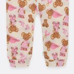 Pijama-enterizo-con-piecitos-para-bebe-nina