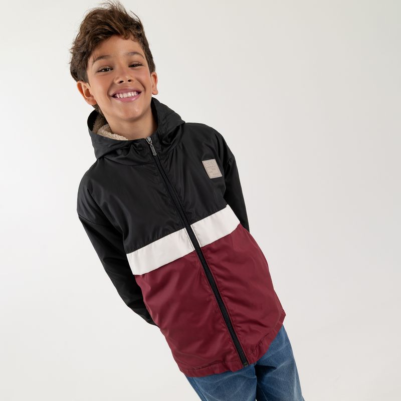 Chaqueta-rompeviento-para-nino